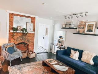 12 South Historic Walkable Haven - 8