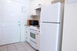 Studio w Balcony with Smart TV and 2 Min Walk to Lake - Harrison Hot Springs - 8