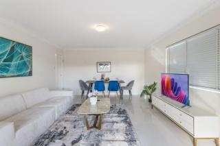 Affordable 4BR Family Home Convenient and Comfort - Brisbane - 7
