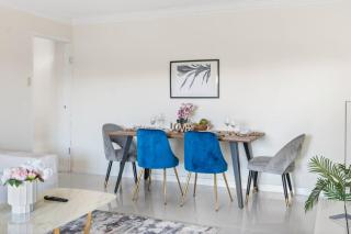 Affordable 4BR Family Home Convenient and Comfort - Brisbane - 6