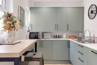 Hanover Town House - 6