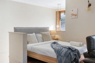 Unbeatable Value Group Family Roomy Convenient - Brisbane - 6