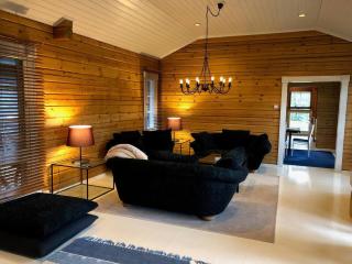 Villa Mustikka - Modern Log Villa on a Waterfront Estate - 5