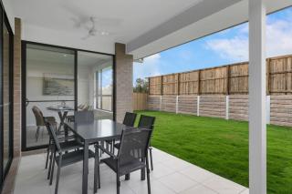 Spacious 5BR Family Home Park Ridge Comfort - Park Ridge - 2