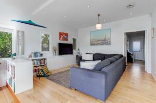Perfect Family Home in Central Auckland - Auckland - 5