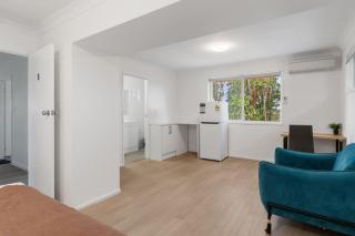 High Value 4Beds with Workspace Near Mall and Highway - Brisbane - 3