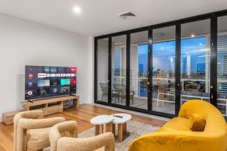 Story Bridge and Riverview 2 Carparks Modern Apt - Brisbane - 4