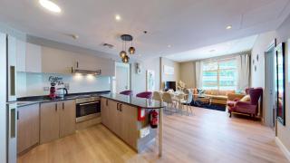 Yacht Bay - Vibrant Two Bedroom in Dubai Marina - 4