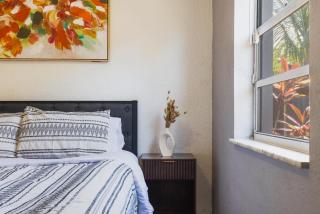 10 min to Las Olas and Beach WD 2 Bed - 1