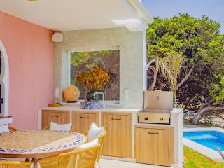 Cubo's Beachfront Villa Khayyam - Mijas Costa - 3