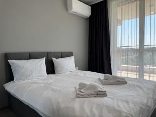 1BR Apartment with Panoramic View Balcony and Designated Parking Space - 8