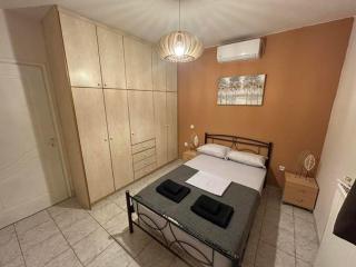 Mano's house 15 minutes from the airport - Artemida - 3