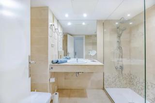 Modern Apartment in Marbella with Shared Pool - Marbella - 2