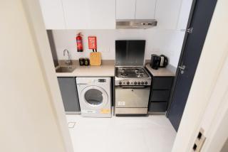 Fantastic Studio in the heart of Sharjah by Stay Bnb - 1