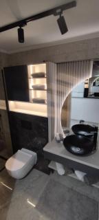 Luxury Prime Apartments with Parking - Sarajevo - 9