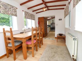 2 Llainwen - 1