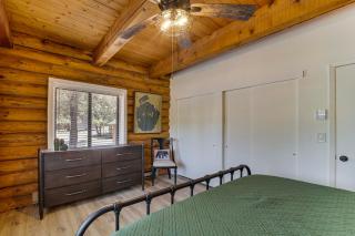 Covered Deck, Private Acreage Log Cabin in Pine - 1