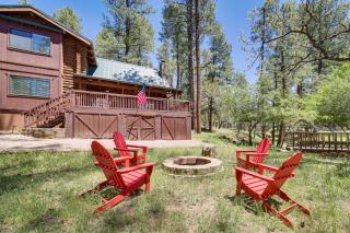 Covered Deck, Private Acreage Log Cabin in Pine - 0