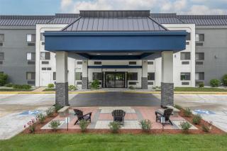Best Western Bolingbrook Hotel - Bolingbrook - 0