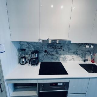 Chic Retreat Pet & Smoke-Friendly, Balcony Views, Prime Location - Vaughan - 5