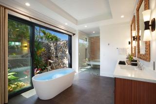 Hale Nani at Kukui ula - Luxe Family Hideaway with Poolside Living in Poipu - Koloa - 3