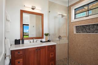 Hale Nani at Kukui ula - Luxe Family Hideaway with Poolside Living in Poipu - Koloa - 4