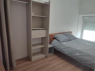 LOYAT - 3 chambres, 2 salles de bain, 1 terrasse - - 6