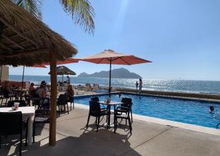 departamento en Mazatlan zona dorada - Mazatlán - 1