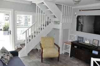 Mardi's Cozy Beach Townhome-Walk to Beach-Pool - 1