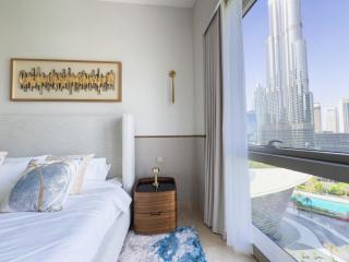 GRANDE SIGNATURE with a direct Burj Khalifa view and Private Fountain Show at high floor with DXB AIRPORT VIP Shuttle option for 8 guests - 1