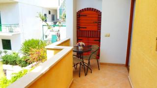 Gemütliche Ferienwohnung in Bili Brig mit Grill und Panoramablick - Makarska - 4