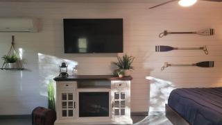Cottage by the lakeshore with a private hot tub - Landrum - 4