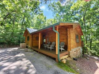 Secluded Getaway with Private Hot Tub - Wildwood - 7