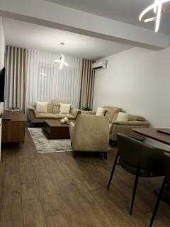 Banes Penthouse me qira - Mitrovica - 0