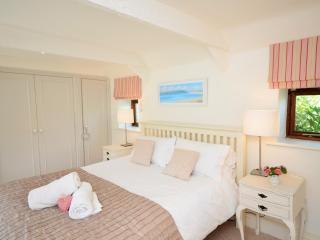 4 Bed in Port Isaac 44398 - Saint Endellion - 2