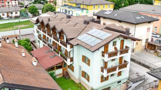 HC Hotel Garni - Rooms and Apartments - Cembra - 8