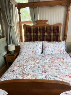 Clovelly Suite Four Poster Bed & Breakfast - Westward Ho! - 3