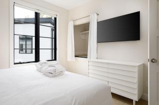 Hamilton Place Bayside Building 301 B - Traverse City - 1