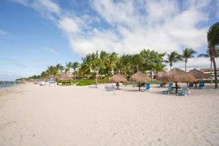 Spacious Beachfront Condo at Reef Cozumel - Cozumel - 4