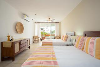 Spacious Beachfront Condo at Reef Cozumel - Cozumel - 2