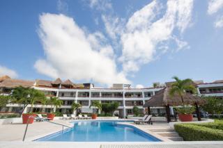 Spacious Beachfront Condo at Reef Cozumel - Cozumel - 1