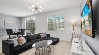 Summer Getaway in FL - 6BR Home with Private Pool! - 5