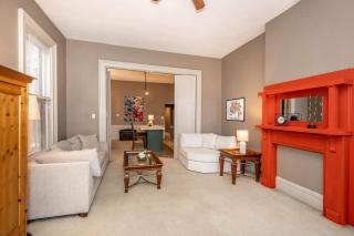 Historic Gem Russell Suite - Covington - 3