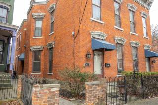 Historic Gem Russell Suite - Covington - 4