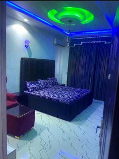 Pinnacle-Plus Service Apartment - - 6
