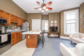 Historic Gem Russell Suite 5 A Downtown Dream - Covington - 0