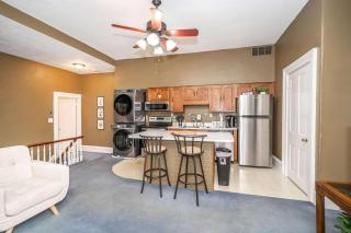 Historic Gem Russell Suite 5 A Downtown Dream - Covington - 9
