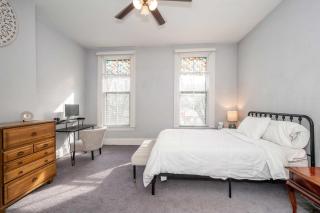 Historic Gem Russell Suite 5 A Downtown Dream - Covington - 8
