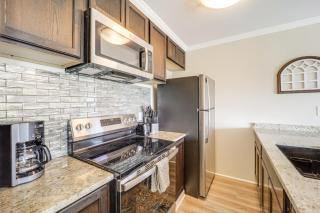 Near Skiing and Trails Walkable Beech Mtn Condo - Beech Mountain - 3