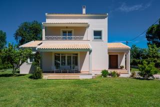 Roda Luxury Beach House - Roda - 8